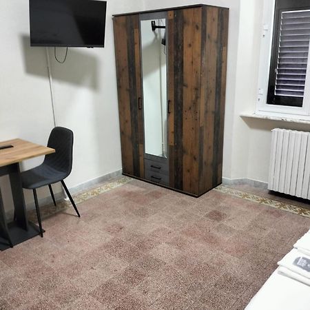 מרינה די מסה Hotel La Perla מראה חיצוני תמונה