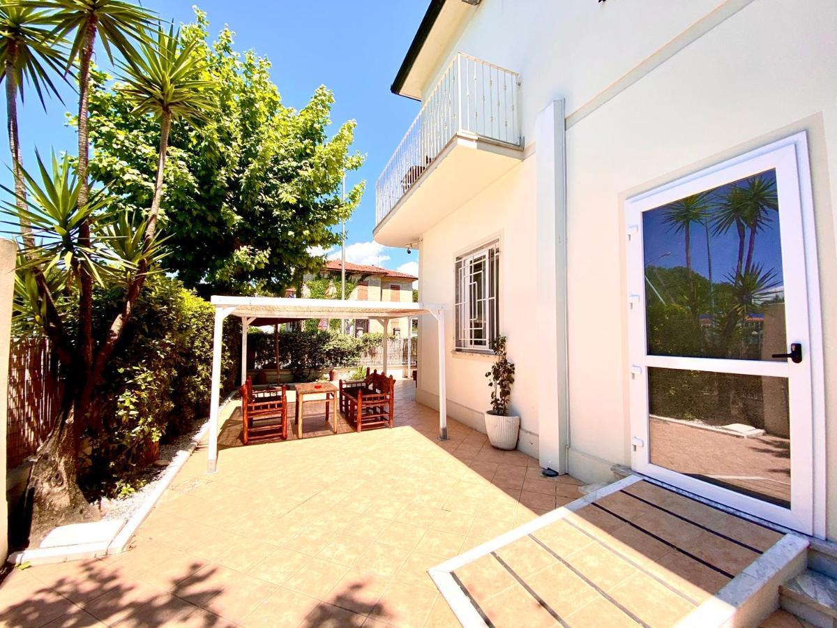 מרינה די מסה Hotel La Perla מראה חיצוני תמונה