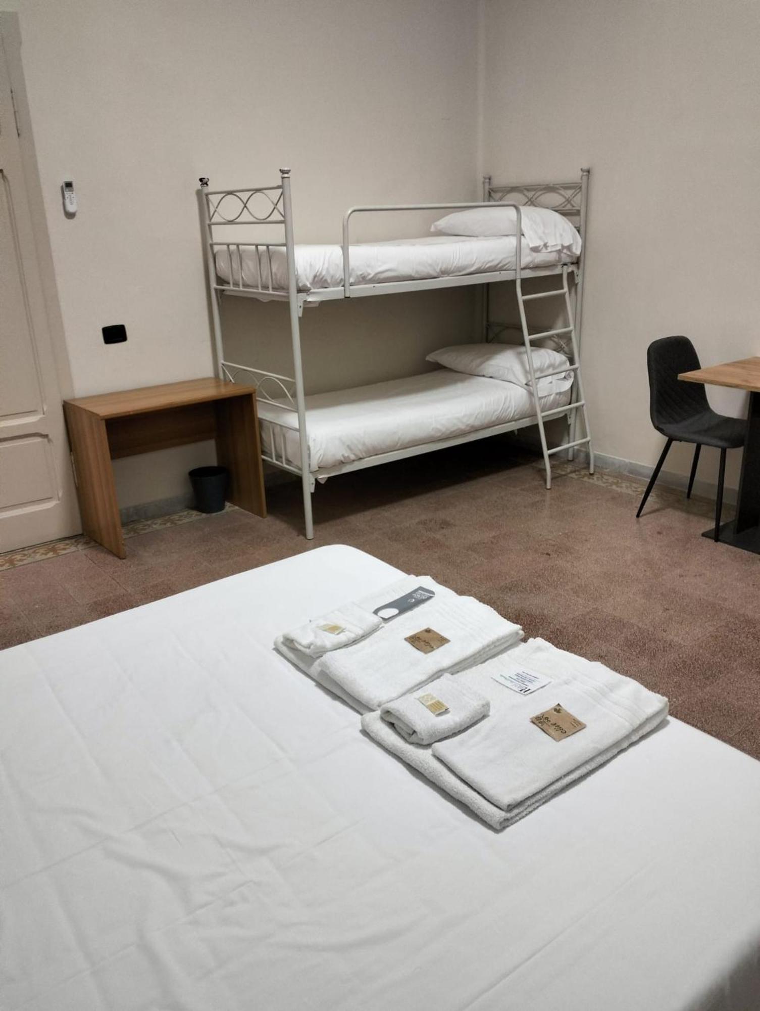 מרינה די מסה Hotel La Perla מראה חיצוני תמונה
